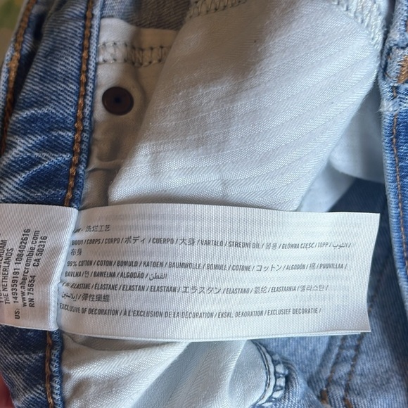 Abercrombie & Fitch | High Rise Mom Short Cut Off Denim Plus Size 32/14 Summer - Picture 6 of 8
